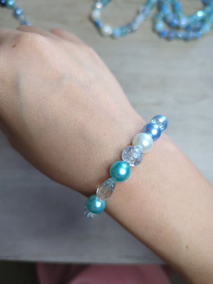 Glass Bead Bracelet Blue & White - 10mm