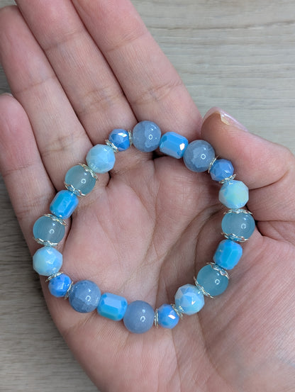 Glass Bead Bracelet Blue & White - 10mm